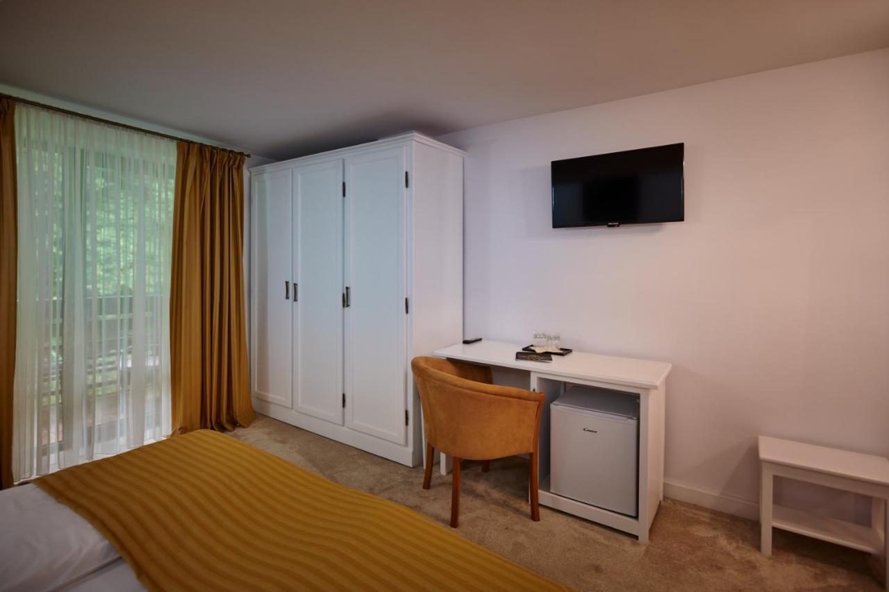 Hotel & Restaurant Sofia 스체비차 외부 사진
